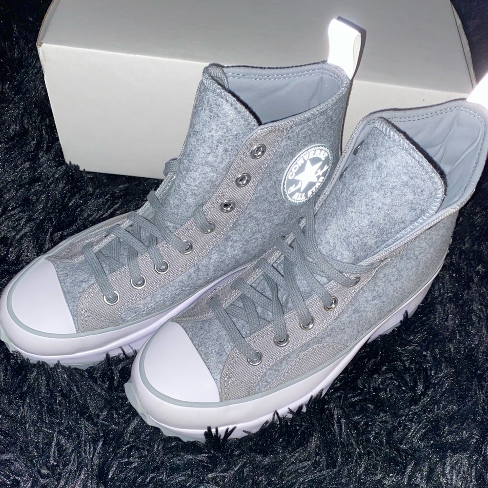 Men’s converse sneakers